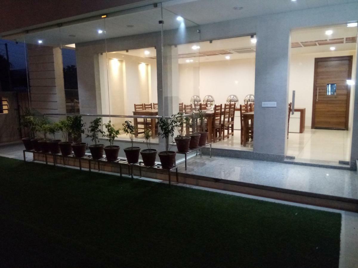Hotel The Lighthouse Jaipur Ngoại thất bức ảnh