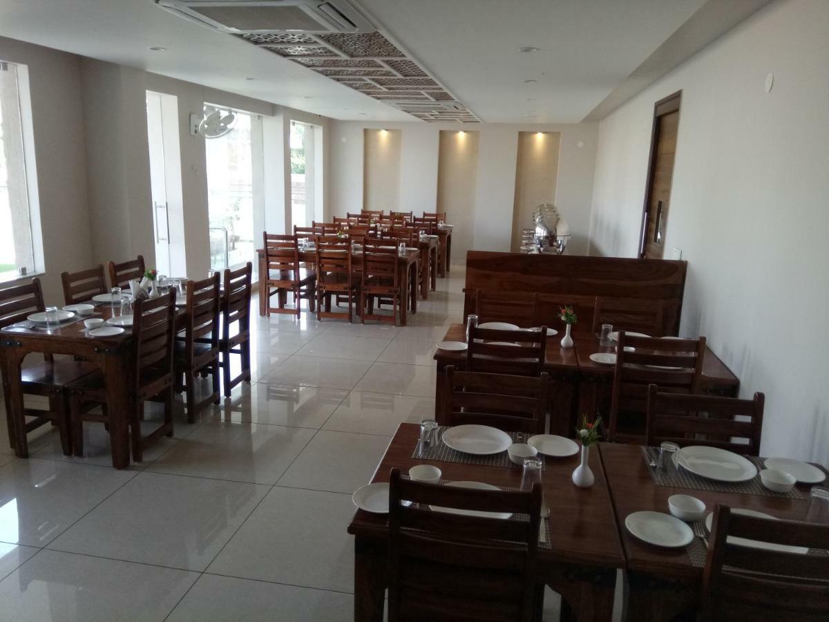 Hotel The Lighthouse Jaipur Ngoại thất bức ảnh