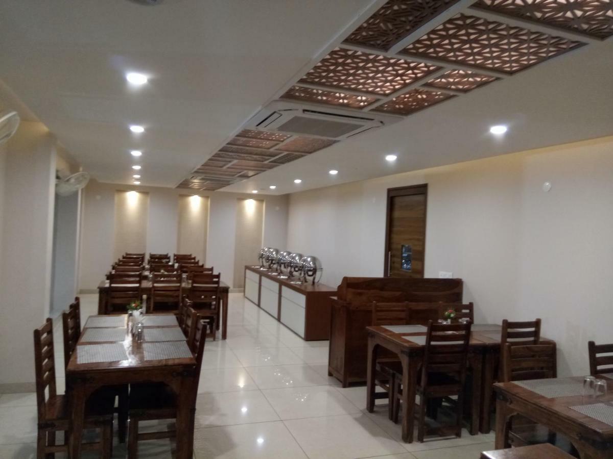 Hotel The Lighthouse Jaipur Ngoại thất bức ảnh