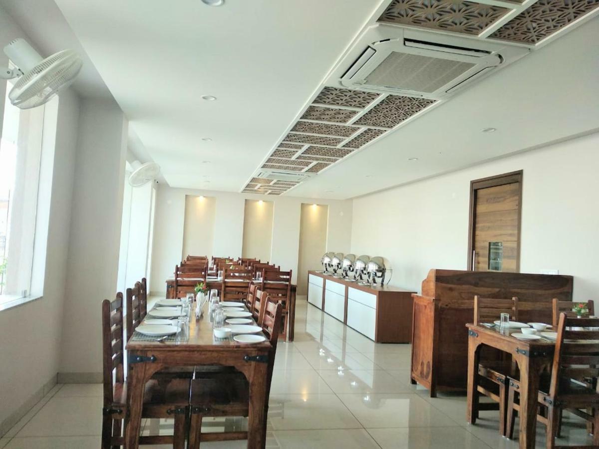 Hotel The Lighthouse Jaipur Ngoại thất bức ảnh